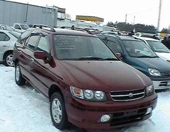 1997 Nissan R~nessa