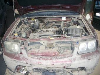 Nissan R~nessa