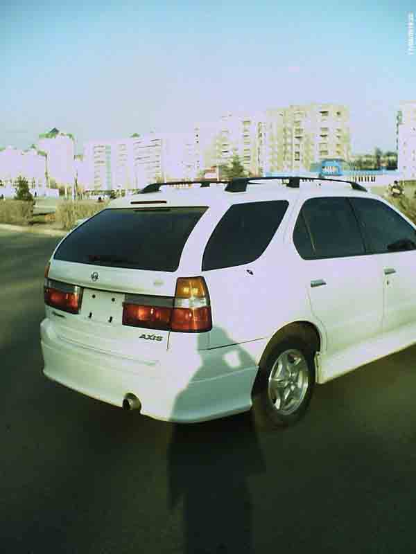 1997 Nissan R~nessa