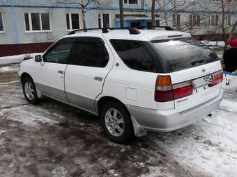 Nissan R~nessa