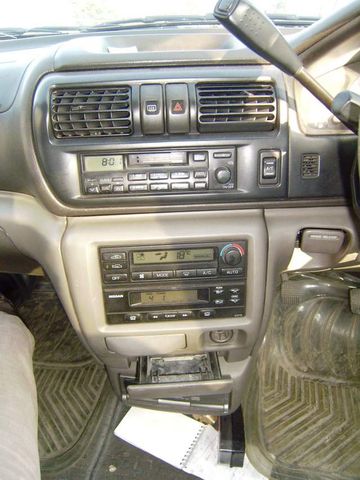 1997 Nissan R~nessa