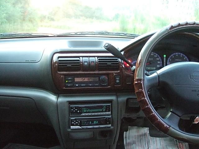 1997 Nissan R~nessa
