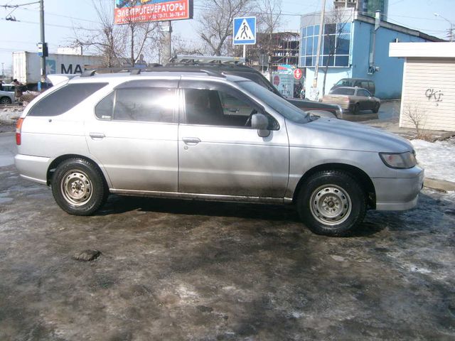 1997 Nissan R~nessa