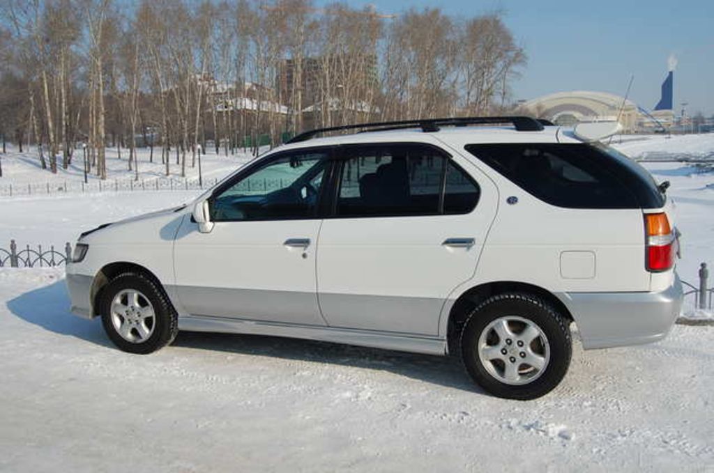 1997 Nissan R~nessa