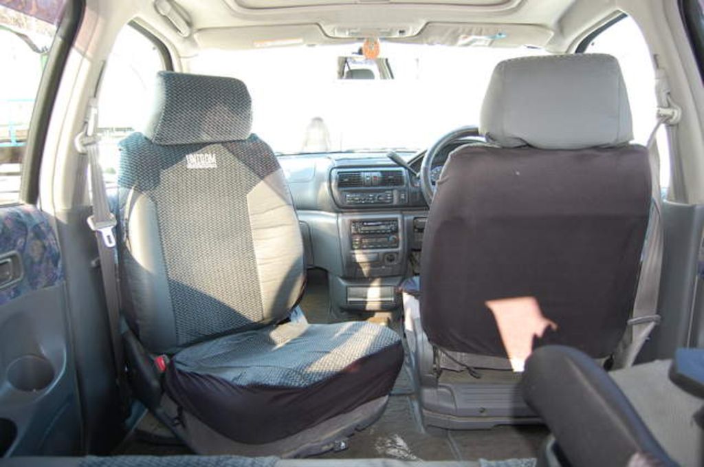 1997 Nissan R~nessa