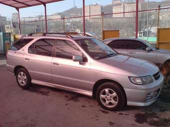 1997 Nissan R~nessa