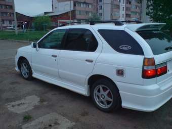 Nissan R~nessa