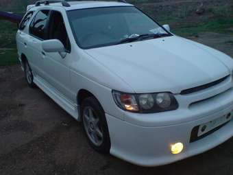 Nissan R~nessa