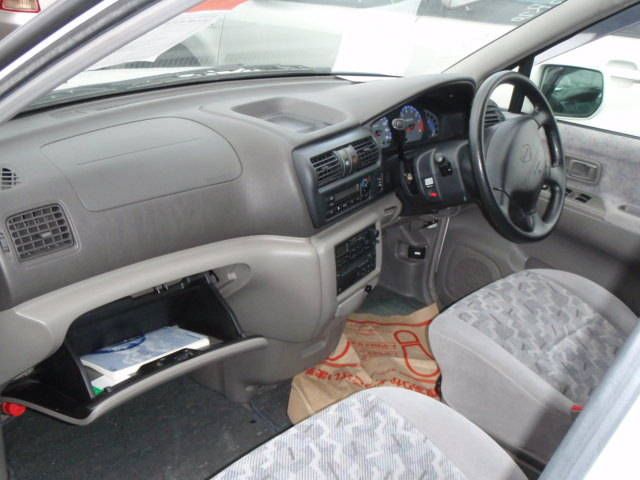 1997 Nissan R~nessa