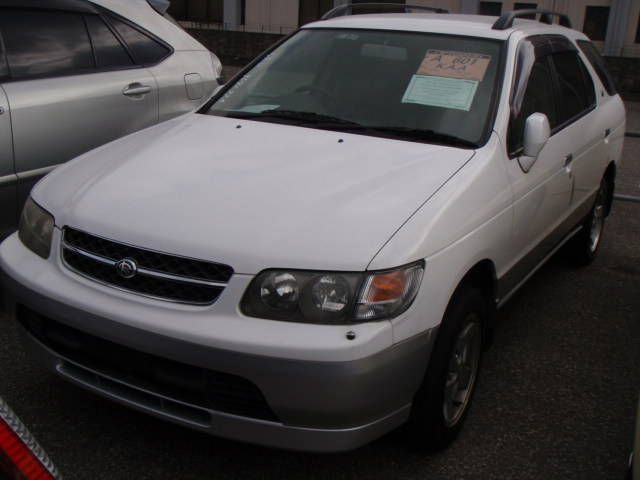1997 Nissan R~nessa