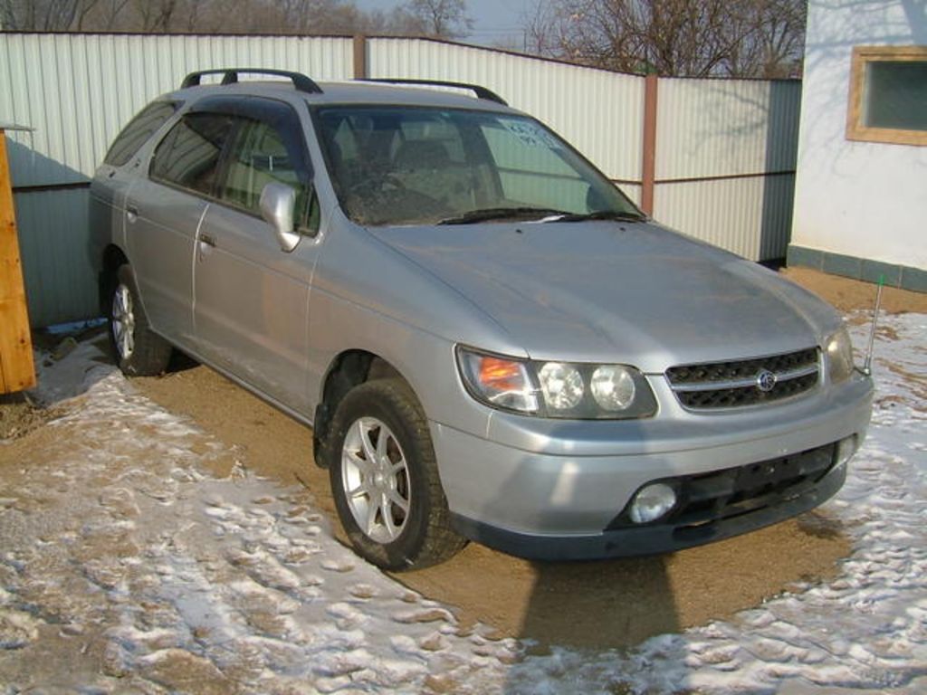 1997 Nissan R~nessa
