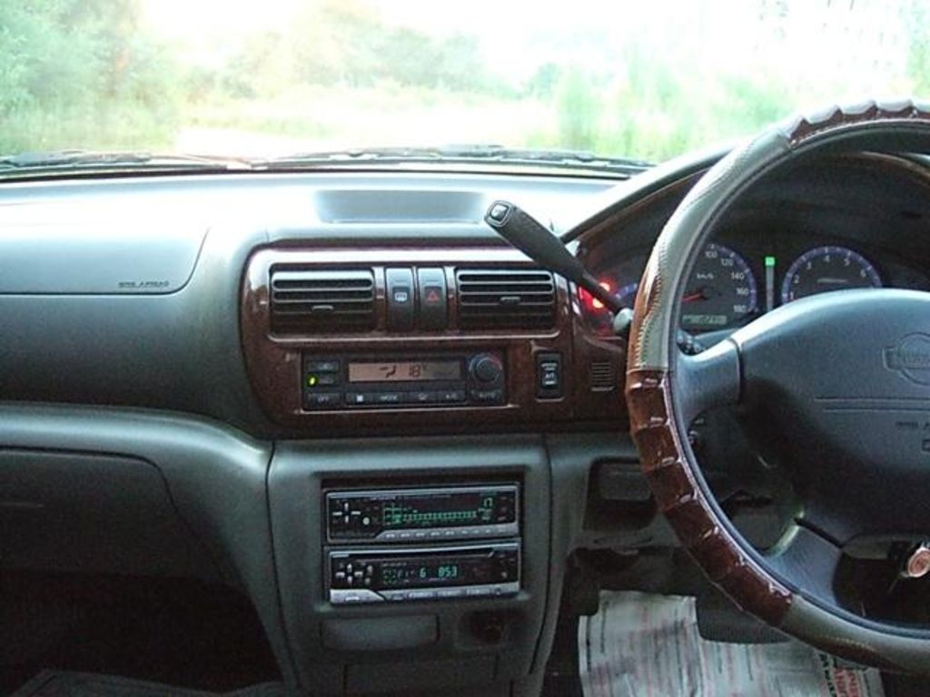 1997 Nissan R~nessa