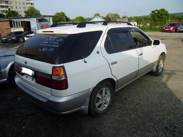 1997 Nissan R~nessa