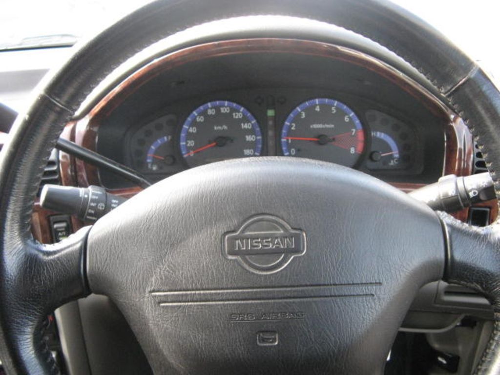 1997 Nissan R~nessa