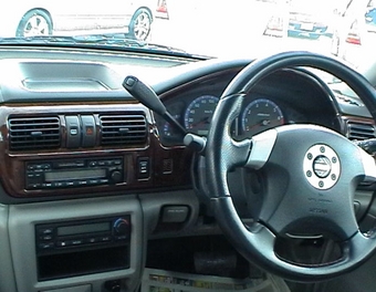1998 Nissan R~nessa