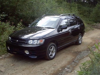 1998 Nissan R~nessa