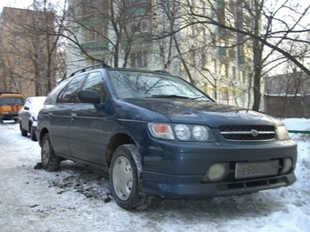 1998 Nissan R~nessa