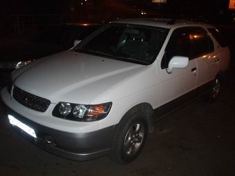 1998 Nissan R~nessa