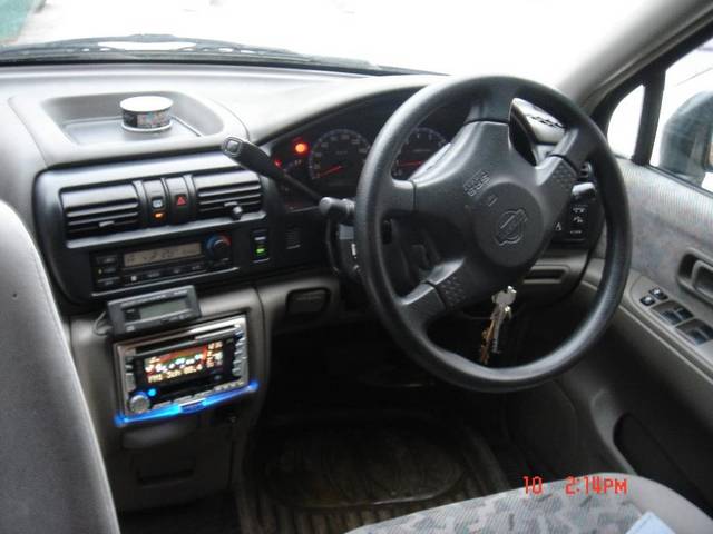 1998 Nissan R~nessa