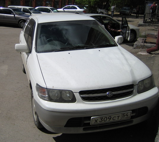 1998 Nissan R~nessa