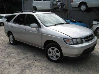 1998 Nissan R~nessa