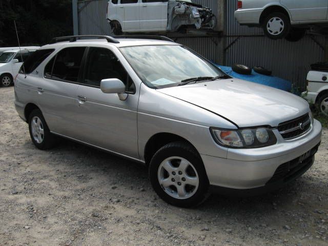 1998 Nissan R~nessa