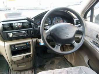 Nissan R~nessa