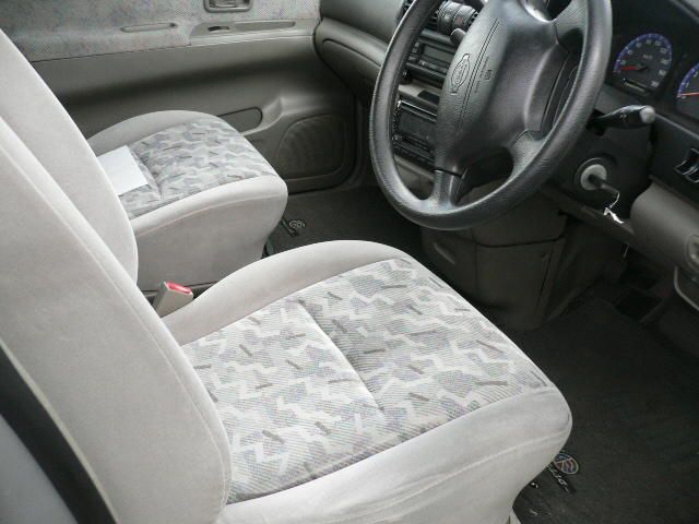 1998 Nissan R~nessa