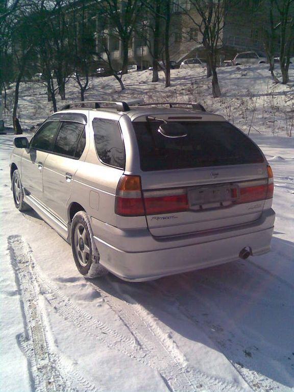1998 Nissan R~nessa