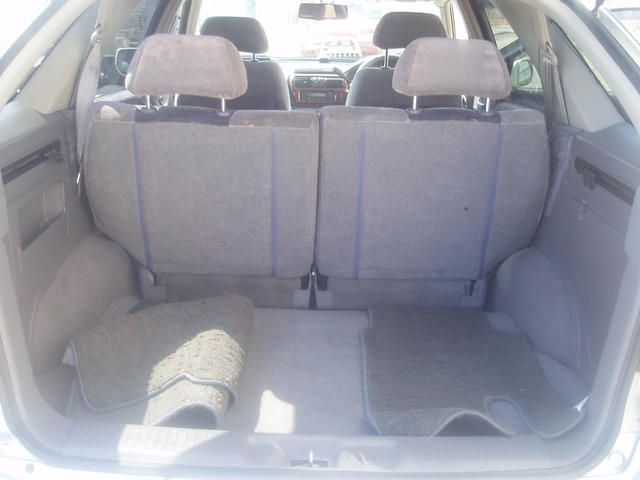 1998 Nissan R~nessa