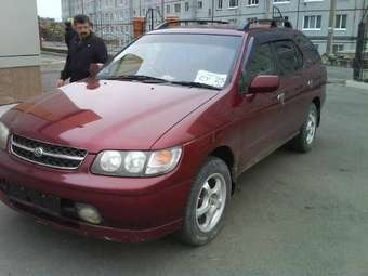 1998 Nissan R~nessa