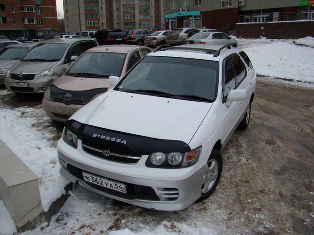 1998 Nissan R~nessa