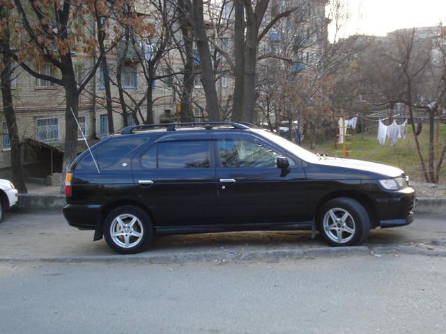 1998 Nissan R~nessa