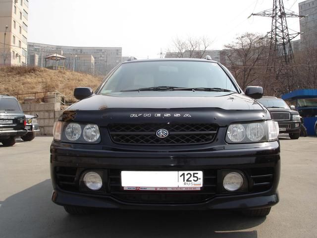 1998 Nissan R~nessa