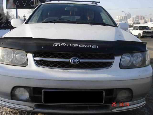 1998 Nissan R~nessa