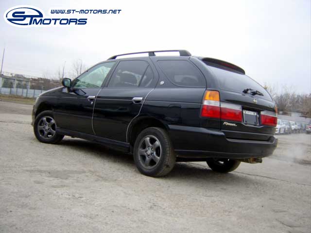 1998 Nissan R~nessa Photos