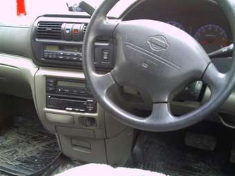 1998 Nissan R~nessa Photos