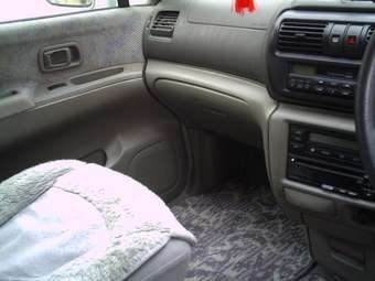 1998 Nissan R~nessa Pictures