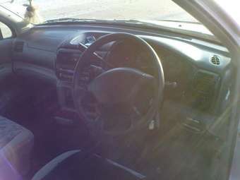 1998 Nissan R~nessa For Sale
