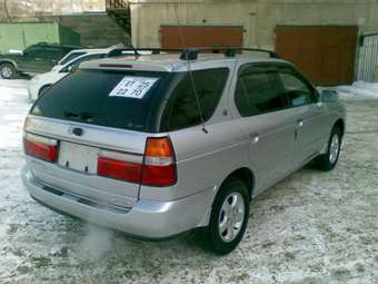 1998 Nissan R~nessa Pictures