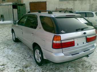 1998 Nissan R~nessa Photos