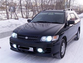 1999 Nissan R~nessa
