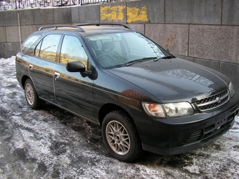 1999 Nissan R~nessa