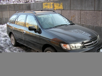 1999 Nissan R~nessa