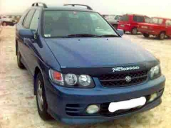 1999 Nissan R~nessa