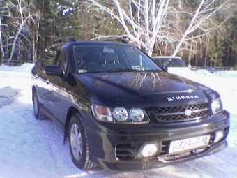 1999 Nissan R~nessa