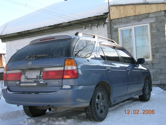 1999 Nissan R~nessa
