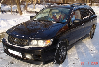 1999 Nissan R~nessa