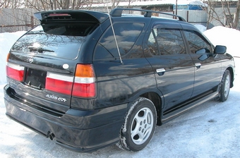 Nissan R~nessa