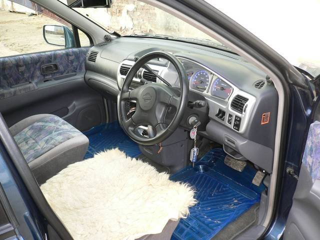 1999 Nissan R~nessa